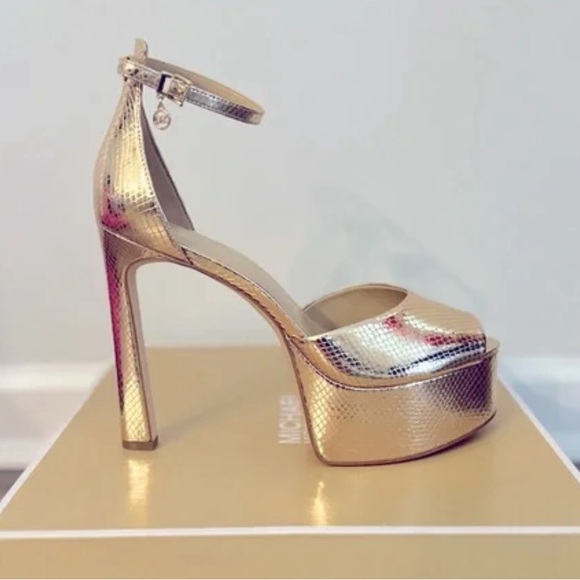 MICHAEL KORS Martina Metallic Snake Embossed Leather Pumps size 7 & 8 available - Picture 3 of 3